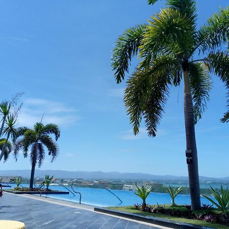 Mactan Newtown 8 Boulevard Deluxe Punta Engaño Екстериор снимка