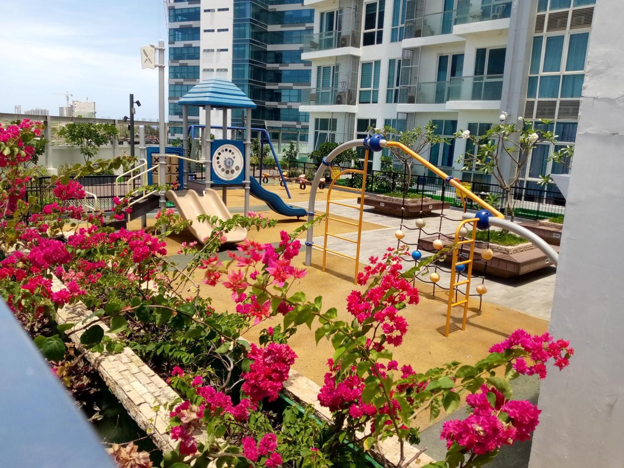 Mactan Newtown 8 Boulevard Deluxe Punta Engaño Екстериор снимка