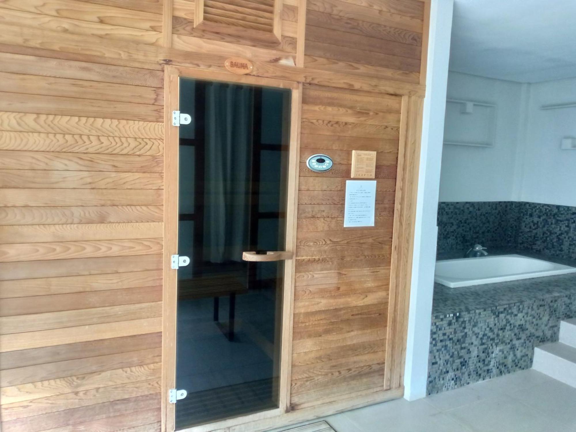 Mactan Newtown 8 Boulevard Deluxe Punta Engaño Екстериор снимка