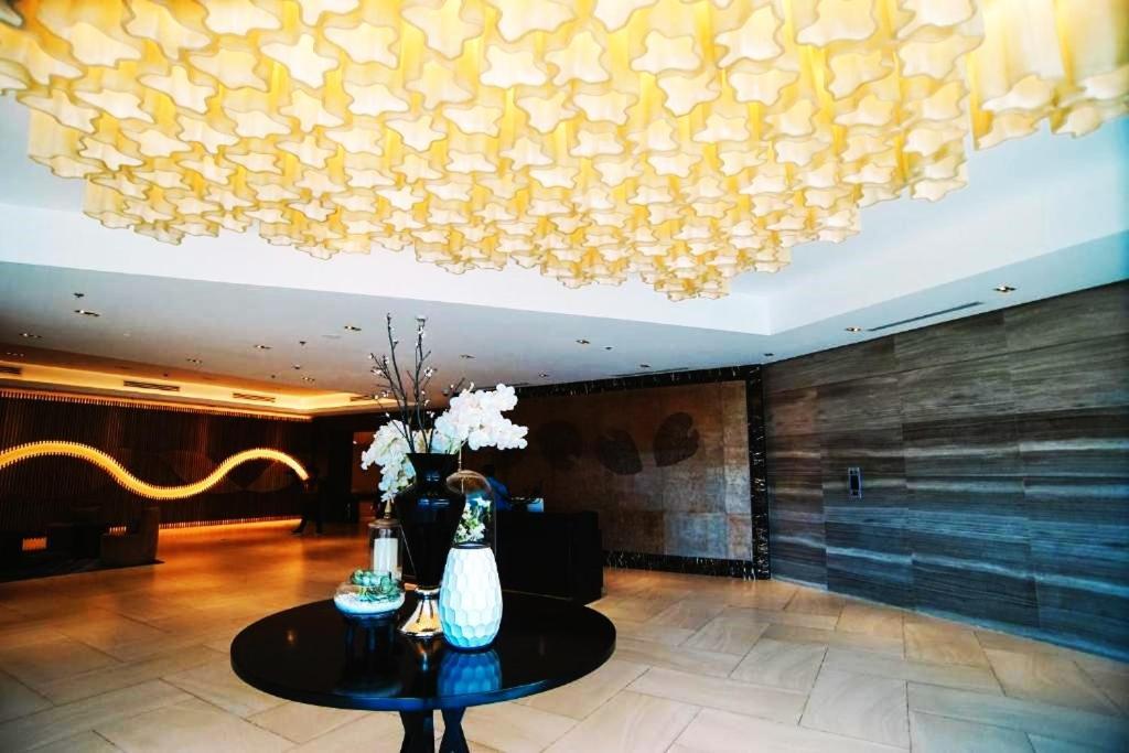 Mactan Newtown 8 Boulevard Deluxe Punta Engaño Екстериор снимка